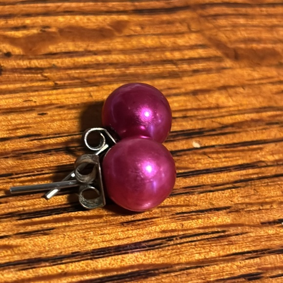 Shiny Pink Faux Pearl - Picture 3 of 3